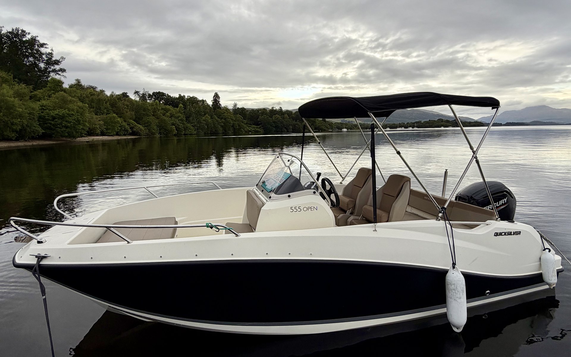 Quicksilver Activ 555 Open