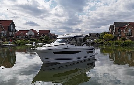 Jeanneau Merry Fisher 895