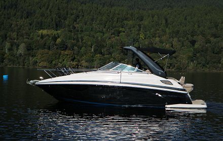 2017 Regal 28 Express 